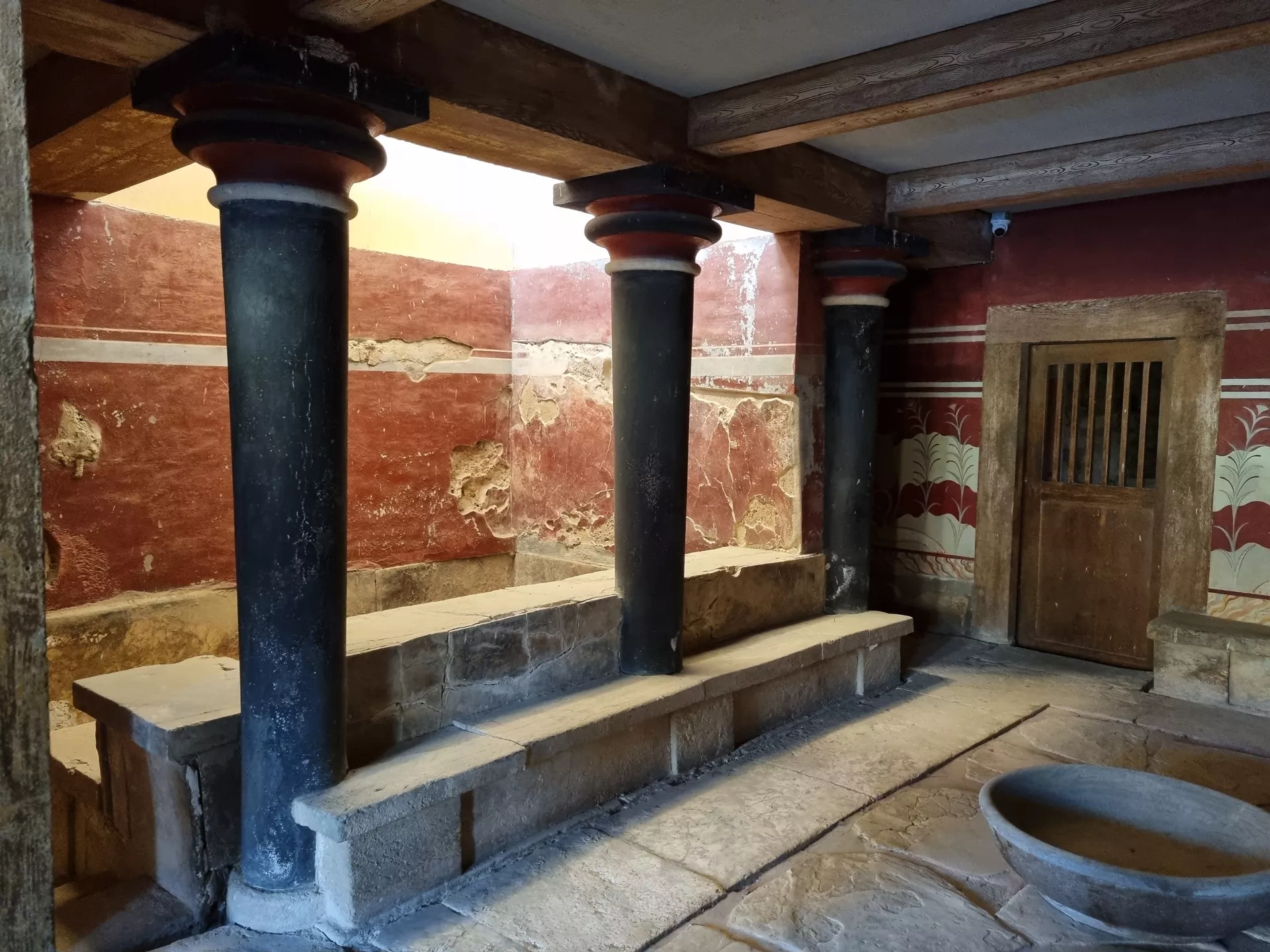 Minotaur tour – Knossos Palace